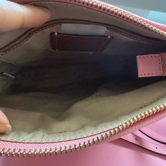 Coach Bubblegum knit messenger bag - Picture 8 of 9